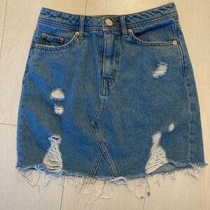 Size 0 H&M skirt​​​​​​​​​​​​